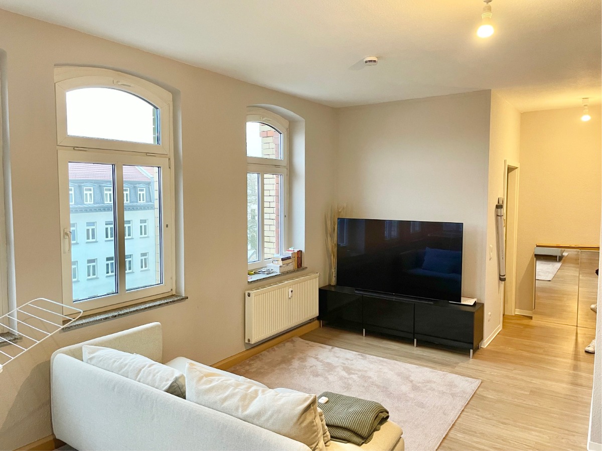 SEHR SCHÖN! Attraktive 2-Zi.-Wohnung, Übernahme Einbauküche möglich - Foto 1