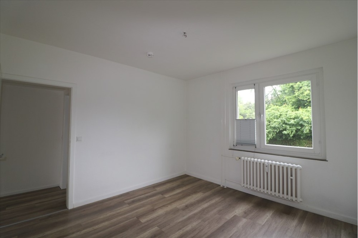 * 3 ZIMMER MIT BALKON IM ERDGESCHOSS*, DU-Rheinhausen, Augustastr. – Alte Krupp-Siedlung - Photo 2