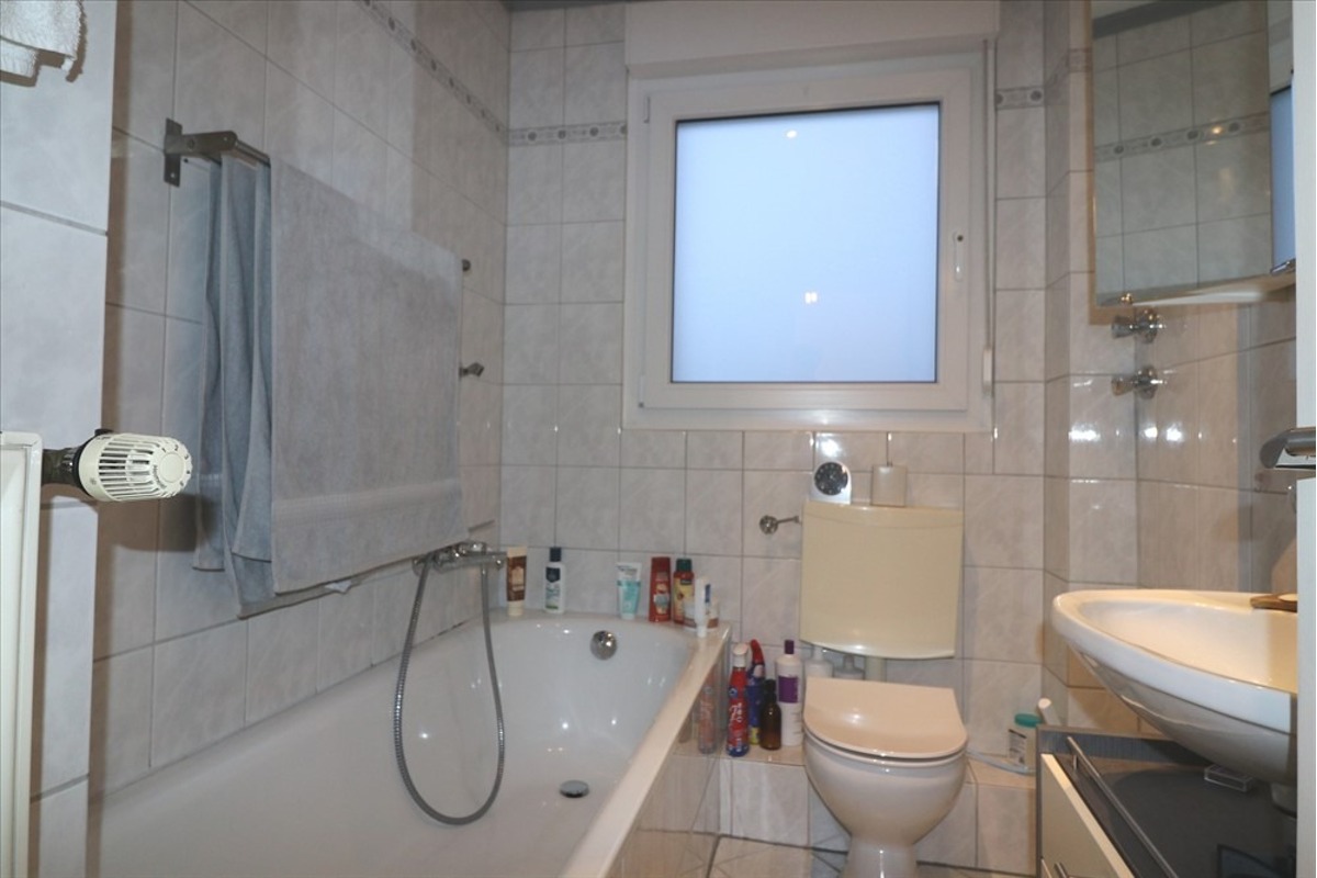 WOHNEN MIT CHARME, BALKON UND GARAGE - 3 ZI Whg., 2. Etage/DG, BO Fuhlenbrock, Lindhorststr. - Photo 1