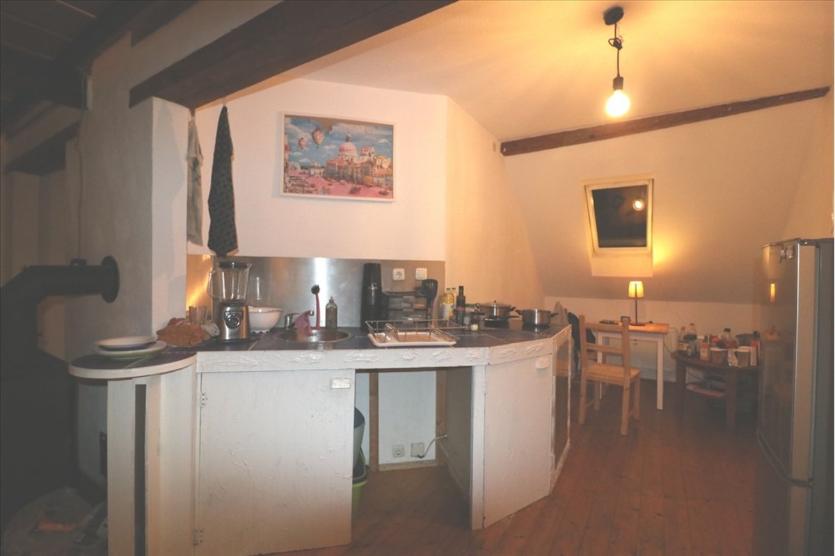 * SCHUCKELIGES NEST FUER SINGLES IN DER City! 1-ZIMMER Mansarden-Apartment, Südstr. * - Foto 3