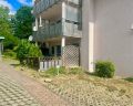Terrasse und Stellplatz