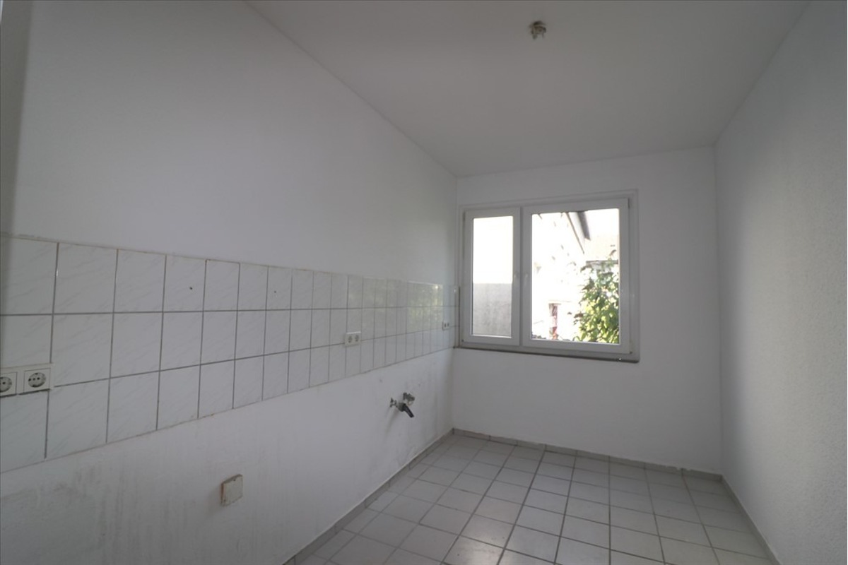 * 2 ZIMMER IM ERDGESCHOSS MIT BALKON * im Sechsfamilienhaus, DU-Rheinhausen, Augustastr.* - Photo 1