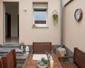 Haus und Terrasse