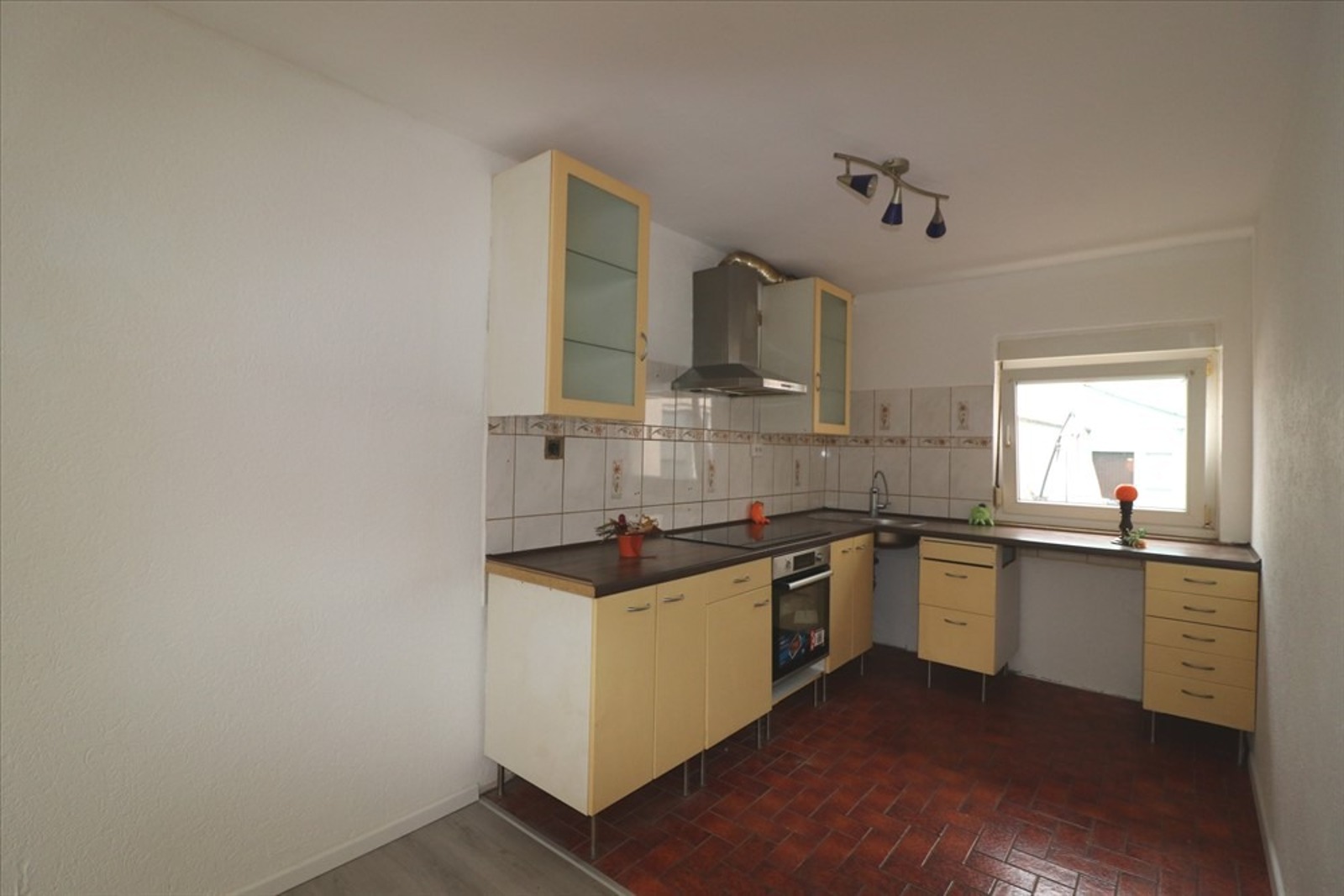 ++ HAUS IM HAUS - 2 ZIMMER IM EG MIT TERRASSE , nahe Klinikum und FH! - Photo 2