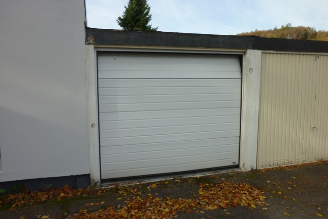 Garage mit elekt. Torantrieb